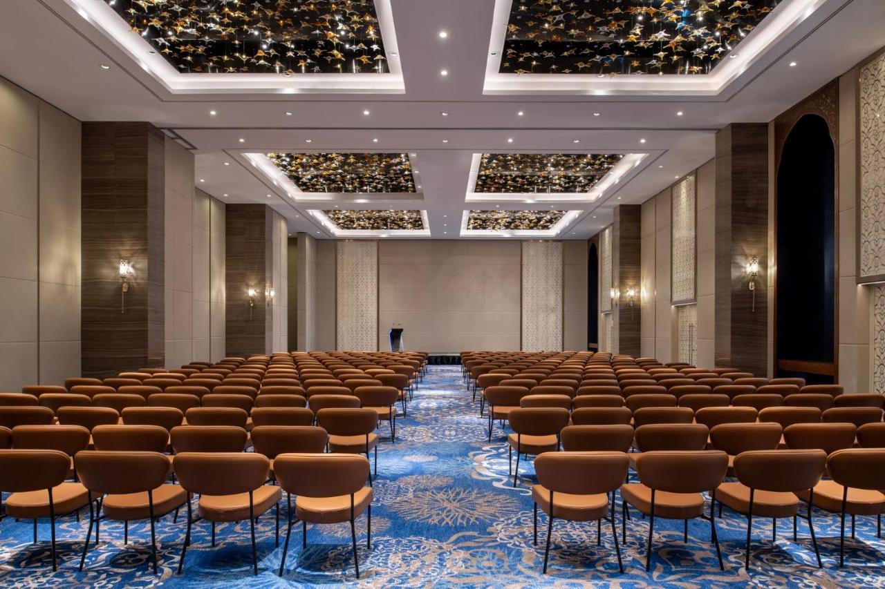 Abesq Doha Hotel And Residences, An Ihg Hotel Exterior foto The ballroom