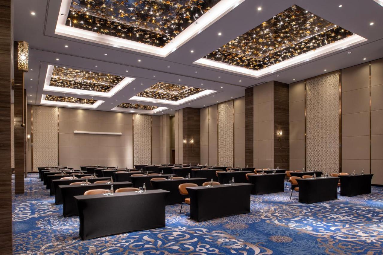 Abesq Doha Hotel And Residences, An Ihg Hotel Exterior foto The ballroom
